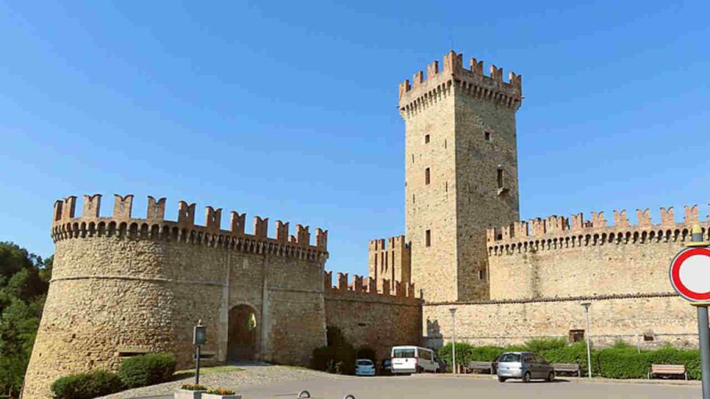 Il castello (Sito ufficiale) IlFogliettone