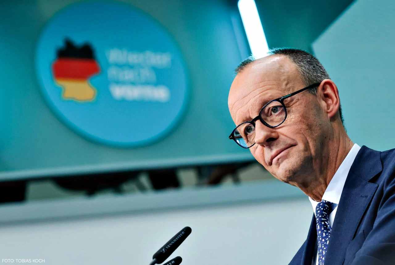 Friedrich Merz e la sfida della coalizione nero rossa: tra riforma del debito e aiuti all’Ucraina